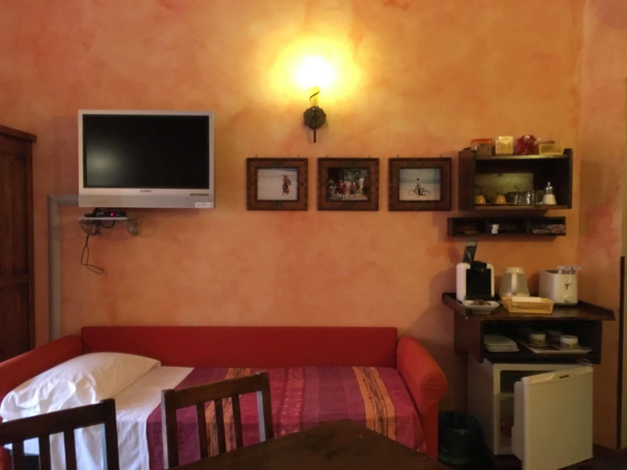 Momi Bed And Breakfast Roma Esterno foto